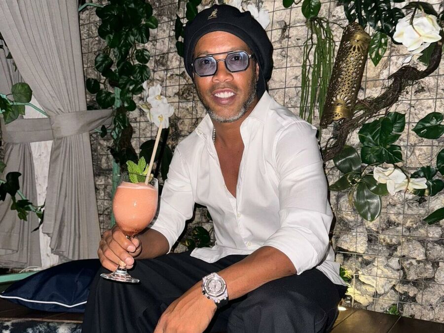 Imagem copia_1320520343Ronaldinho